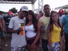 Oktober 10 Anos